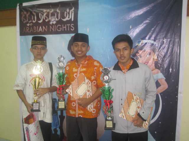 TIGA SANTRI, TIGA JUARA