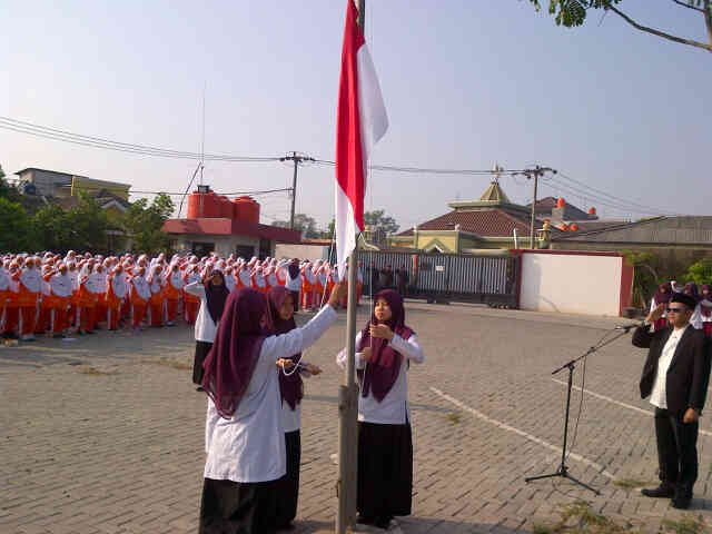 WELCOME TO PESANTREN TAHFIDZ DAARUL QUR’AN PUTRI CIKARANG