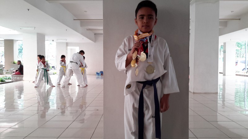 Azzam Hamdi, Peraih 9 Medali Emas Taekwondo