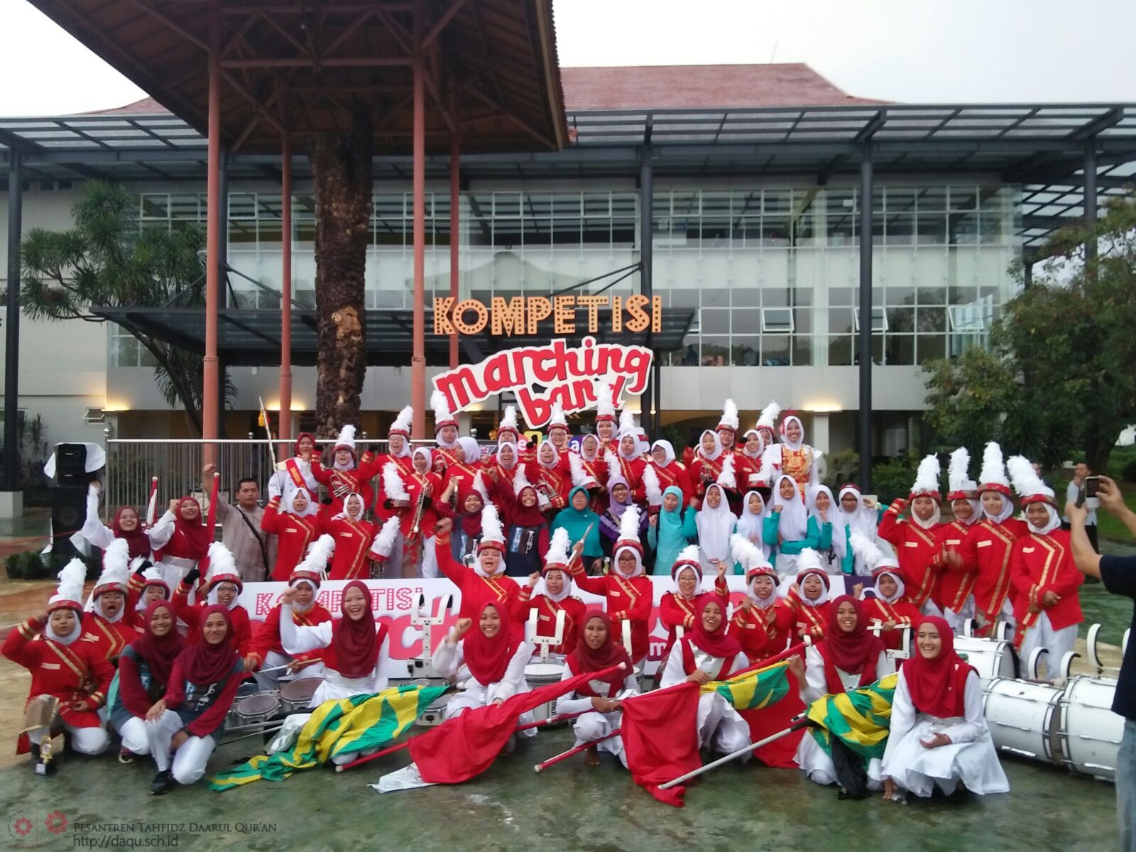 Marching Band Daqu Putri Rebut Piala Menpora