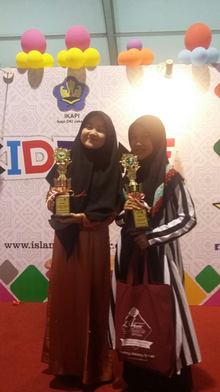 Dua Santri Shigor Raih Prestasi di Islamic Book Fair 2016