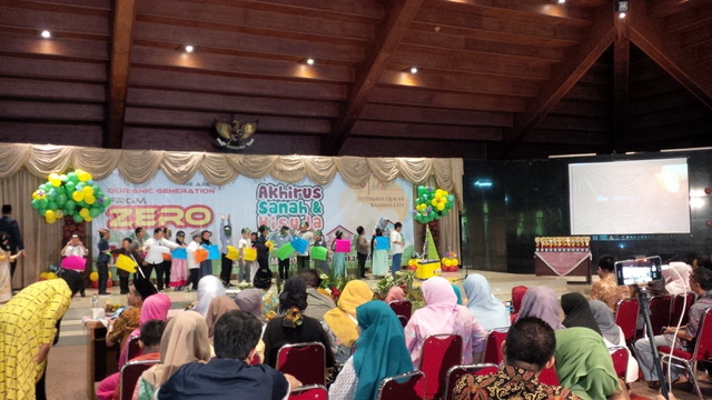 Graduation Day Of Daqu Kalibata City Primary School Jakarta: Marvellous Performances For Students Who Are Leaving The School