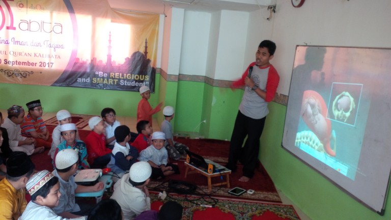 An Effective Method To Induce Students’ Self Awareness During The Tahfidz Camp Program