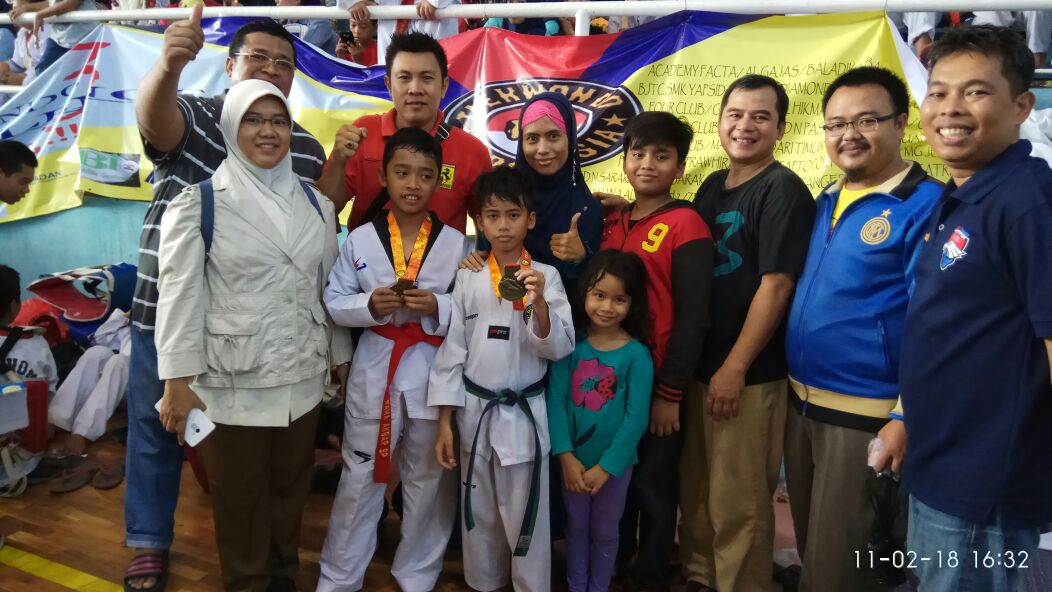 Taekwondo Borong 5 Medali