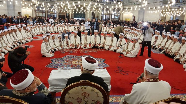 Tilawah Ustad Yusuf Mansur Bergema di Masjid Al-Fatih Turki