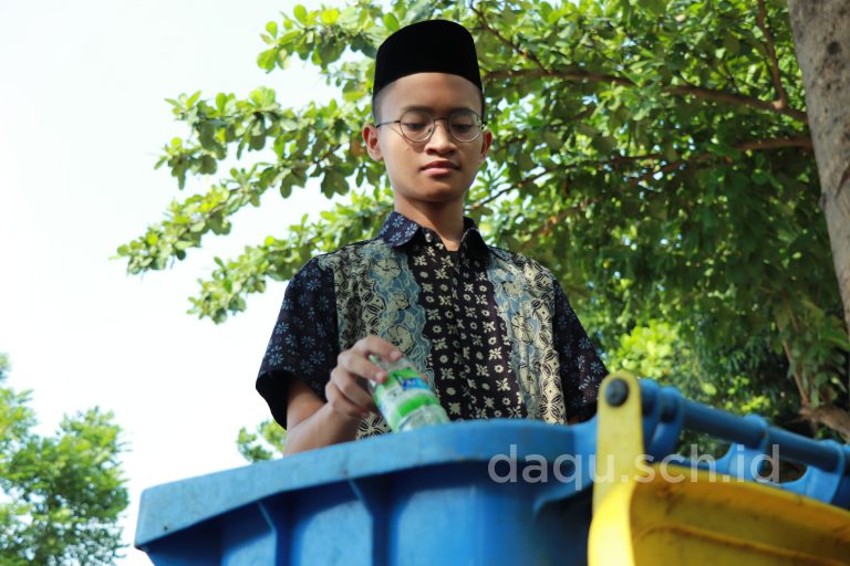 Sampah Plastik, Bahaya Di Sekitar Kita