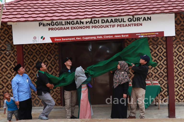 Daarul Quran Kembangkan Penggilingan Padi Mandiri