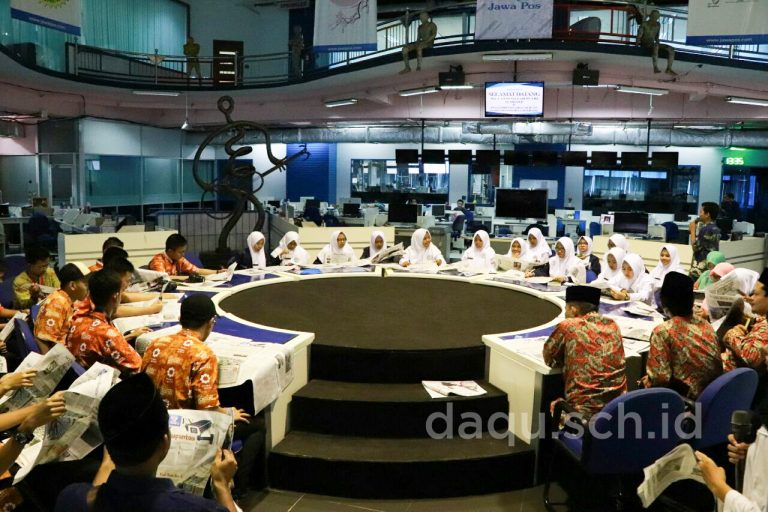 Santri Daqu Post Blusukan ke Kantor Jawa Pos