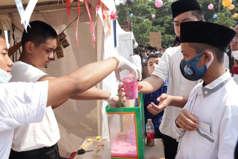 Bazar “New Muharram” Meriahkan Pesantren di Era New Normal