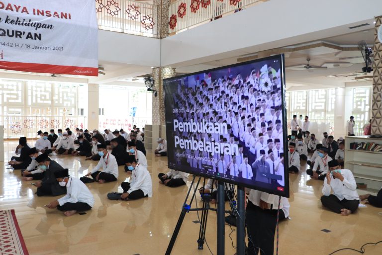 Kyai Jamil Buka KBM Semester 2 Pesantren Daqu