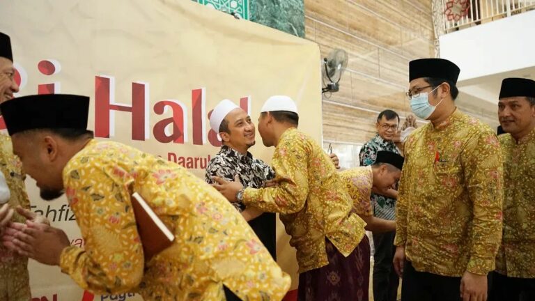 Halal Bi Halal dan Silaturahmi Keluarga Besar Daarul Qur’an Sambut Hari Kemenangan