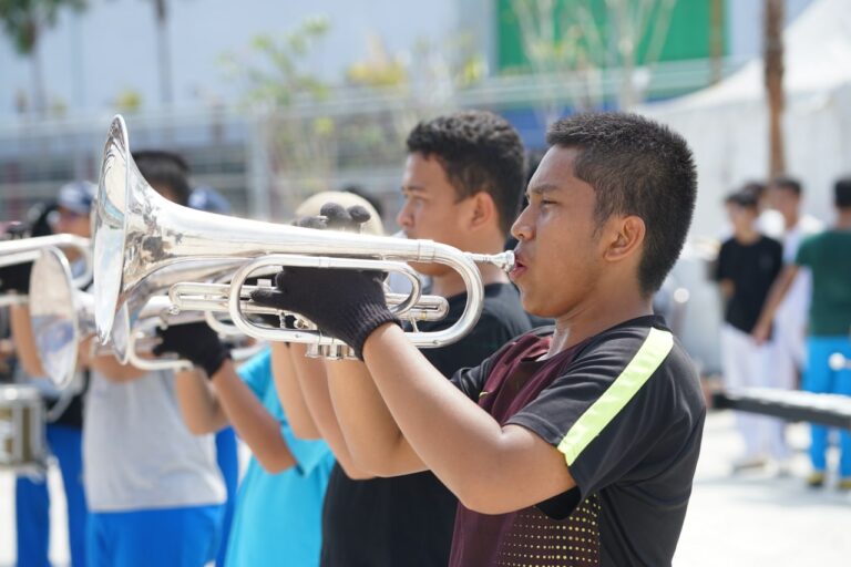 Marching Band Gema NaDaQu Meriahkan Jakarnaval 2022