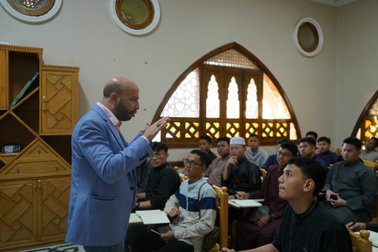 Dr. Mohamed Faisal, Pakar Nahwu Mesir, Buka Kelas Perdana Dauroh Intensif Santri Daqu