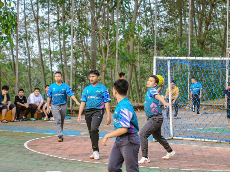 Begini Keseruan Liga Futsal Santri Daqu Semarang, Santri dan Asatidz “Saling Sikut” di Lapangan