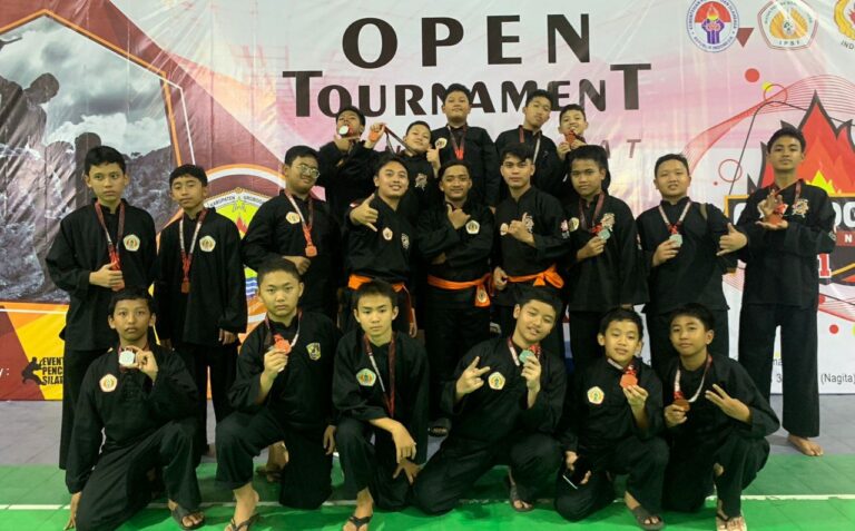 Ikuti Kejurnas Pencak Silat, Santri Daqu Semarang Borong 17 Medali