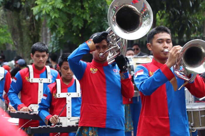 Aksi Memukau GEMANADAQU di Pawai Budaya Jembrana Bali, Peringati HUT ke-128 Kota Negara